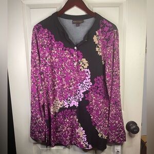Dana Buckman long sleeve floral blouse.‎ NWT